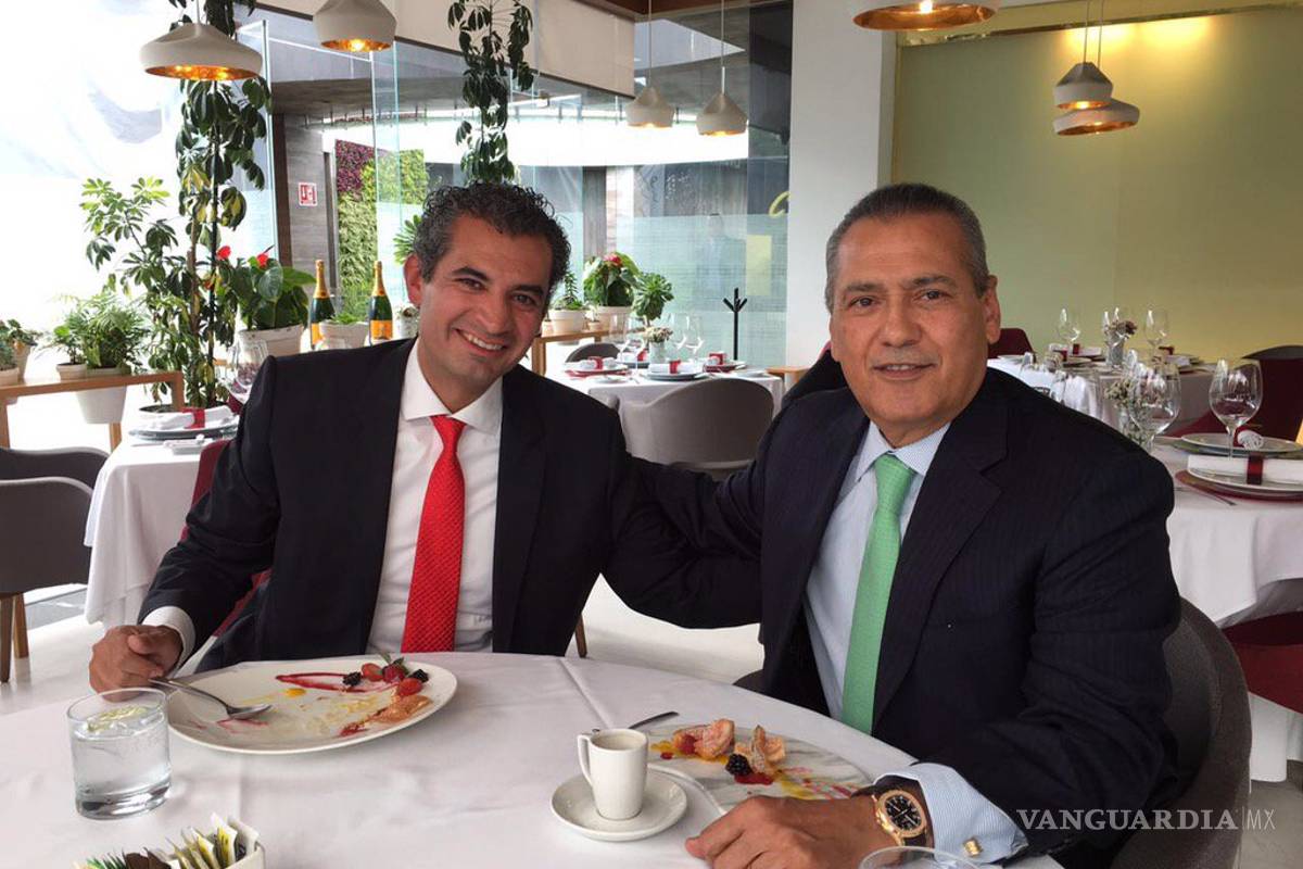 Manlio Fabio Beltrones y Ochoa Reza se reúnen