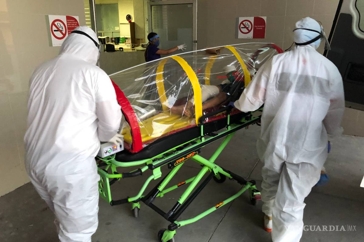 Trasladan a menor en Saltillo por posible caso de COVID-19