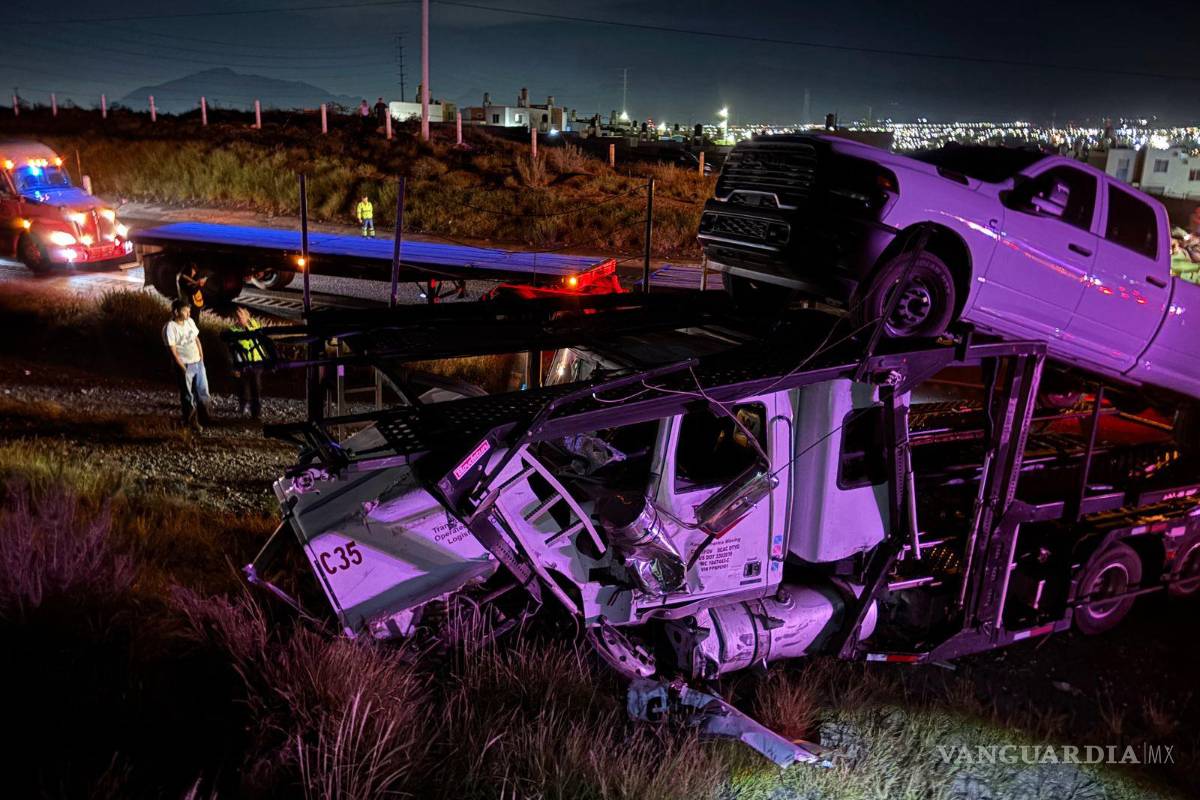 Choque entre dos tráileres deja un herido, en Ramos Arizpe