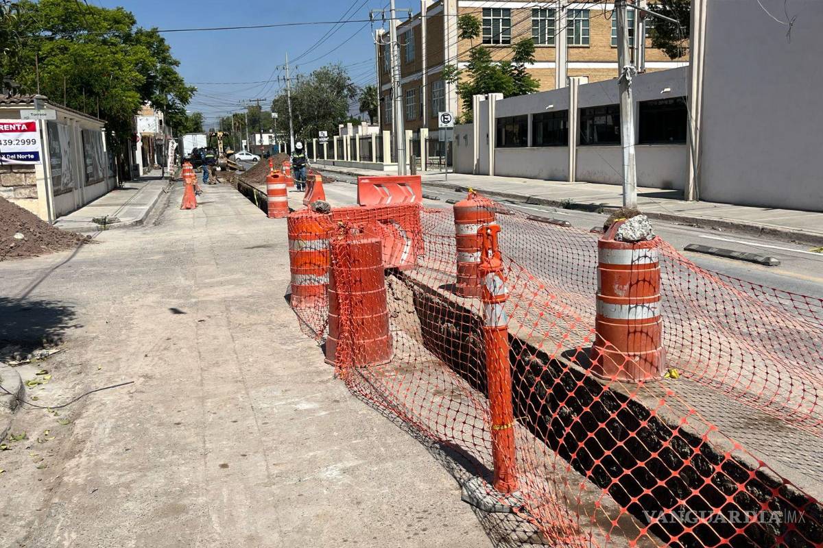 Saltillo: Tras 5 meses, vuelven a abrir pavimento para obras en González Lobo