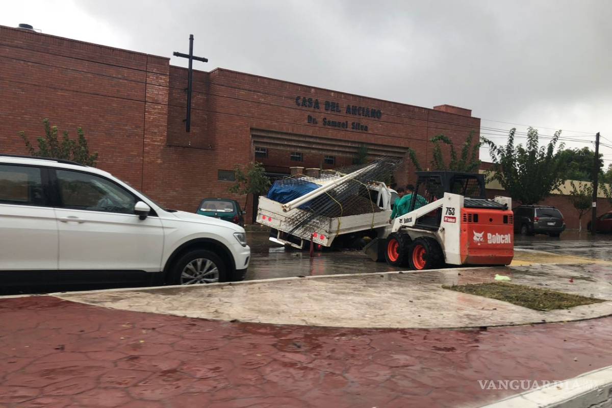 $!Intensas lluvias inundan de nuevo a Torreón, Coahuila