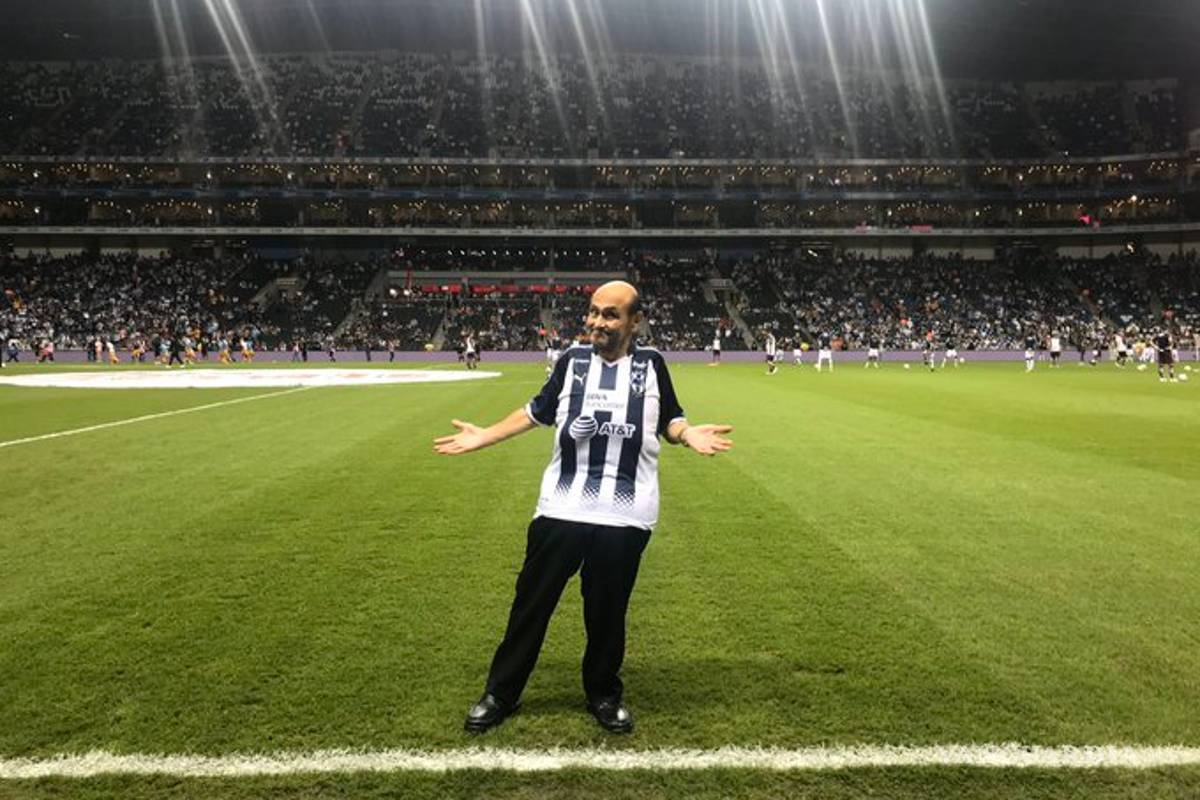 El 'Señor Barriga' presume título de Rayados y recuerda la vez que 'Don Ramón' apoyó al Monterrey