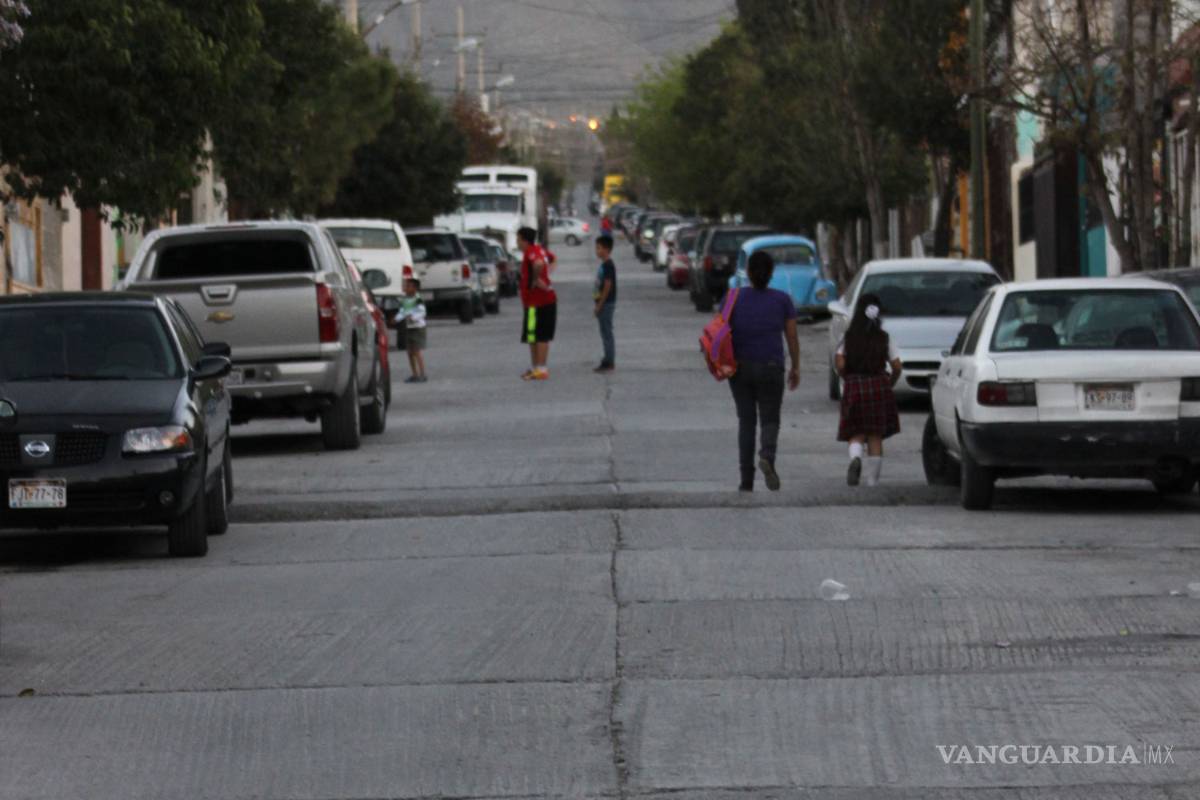 Gas Natural destruye calle que pagaron los vecinos, en Saltillo
