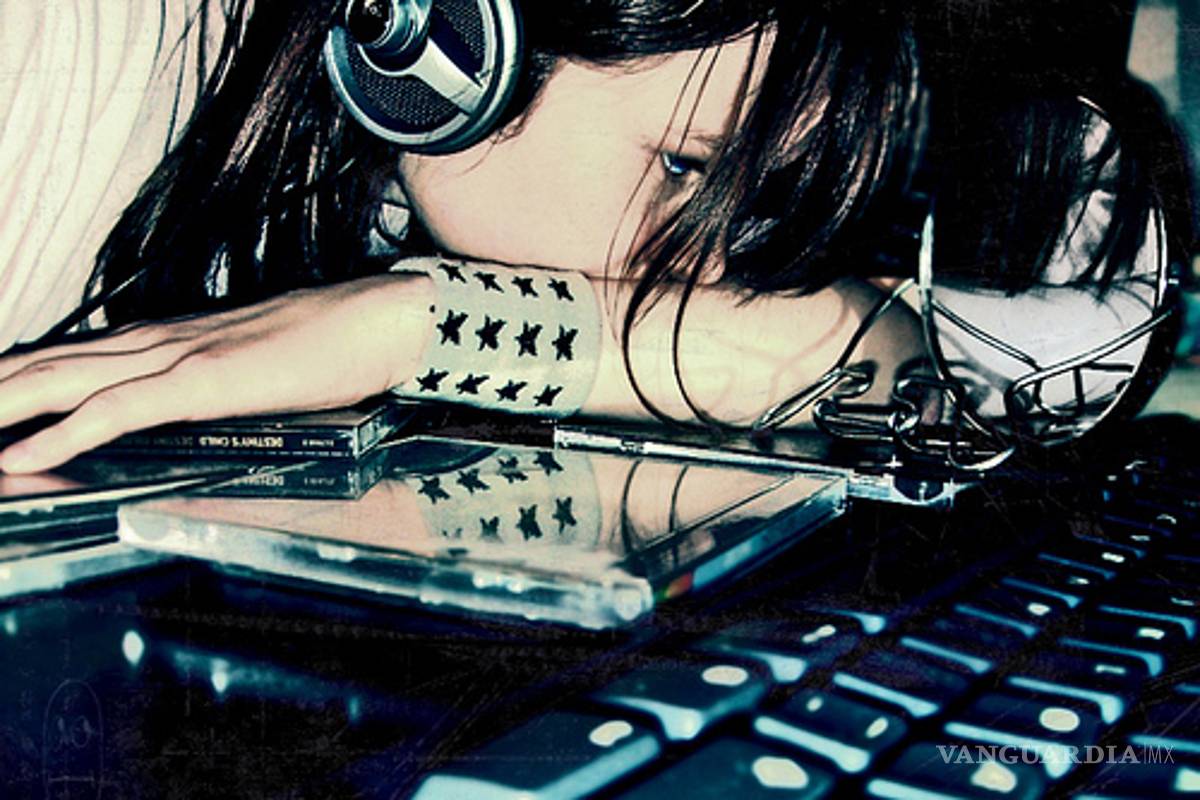 Escuchar canciones tristes, una manera de superar a tu ex