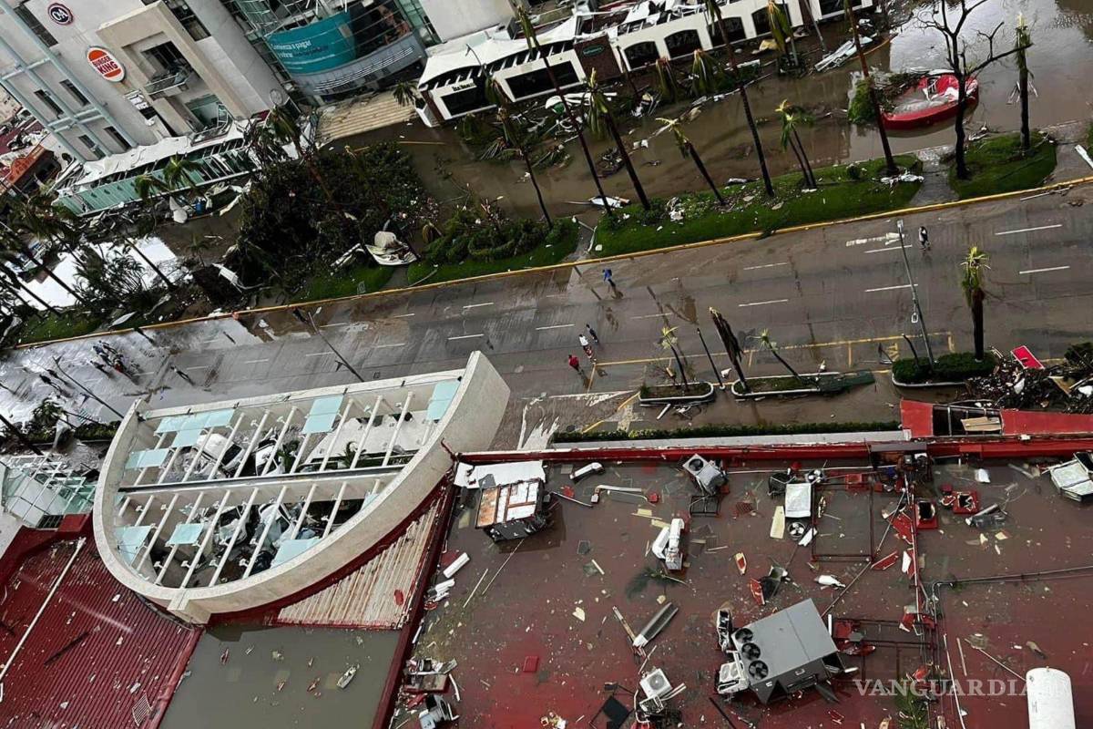 Imágenes de las inundaciones y destrozos provocados por el poderoso huracán Otis en Acapulco