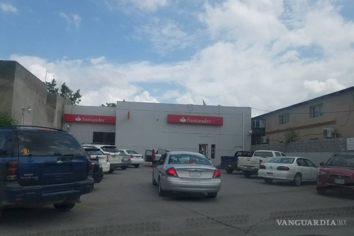 Asaltan a un cliente en Banco Santander en Acuña; lo despojan de 115 mil pesos