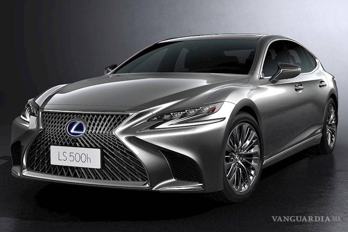 Lexus llega a México y trae siete modelos consigo