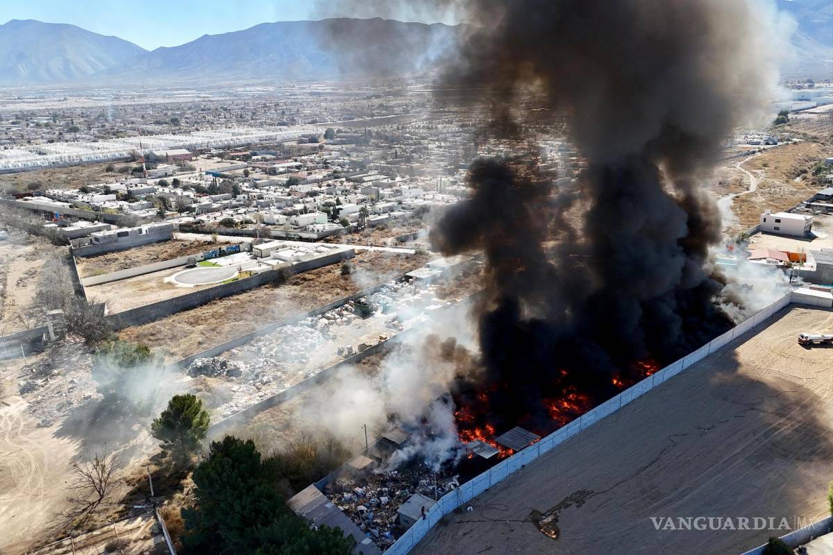 Recicladora consumida por el fuego en Saltillo carece de permisos ante Protección Civil