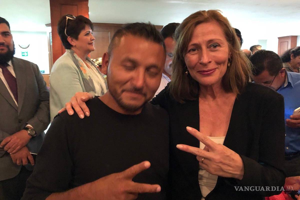 Tatiana Clouthier comparte fotografía con 'El Mijis' y lo defiende de las críticas