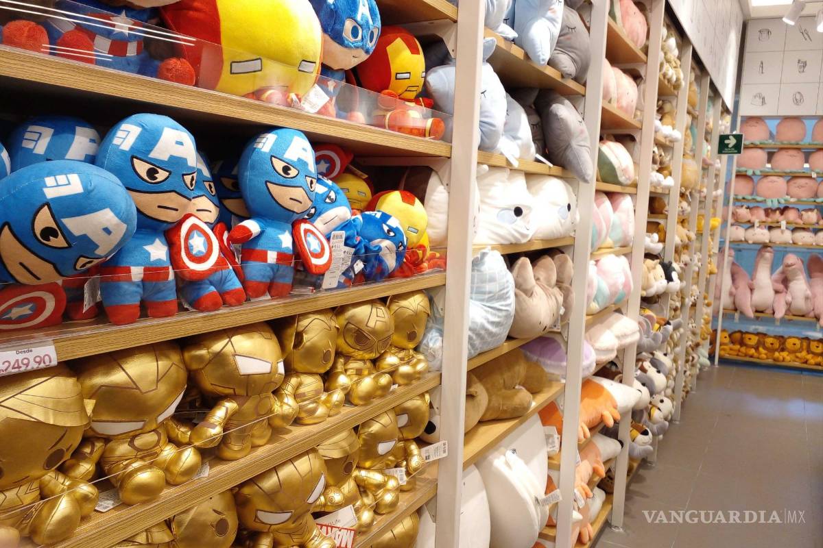 $!Algunos artículos a la venta se relacionan con personajes en tendencia.