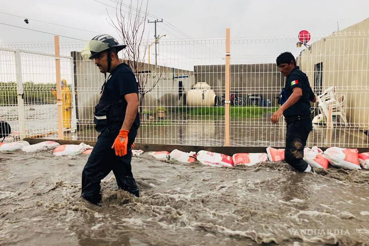 $!Cayeron 4 pulgadas de lluvia en Monclova; autoridades reportan saldo blanco