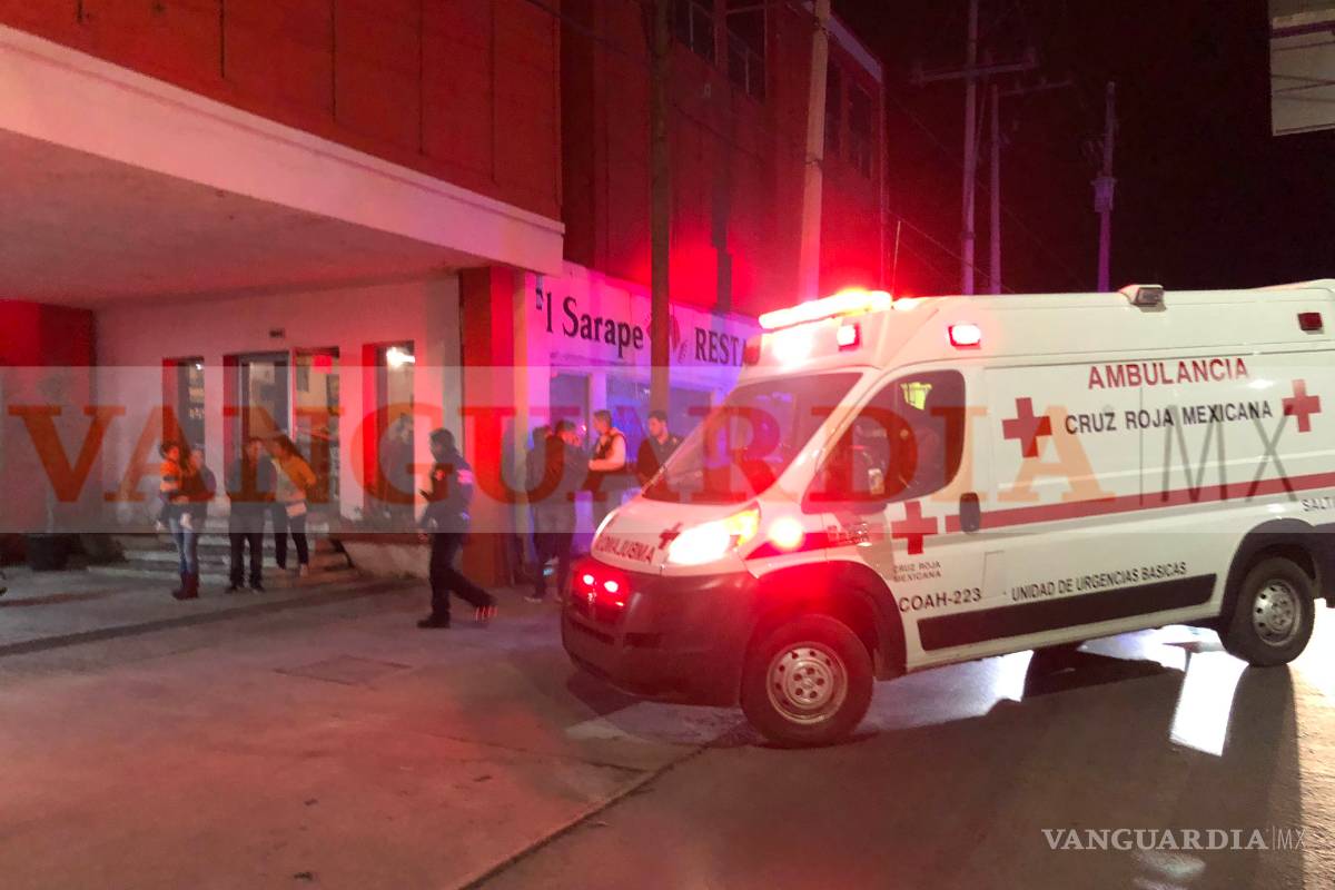 Choca en su moto y resulta ileso