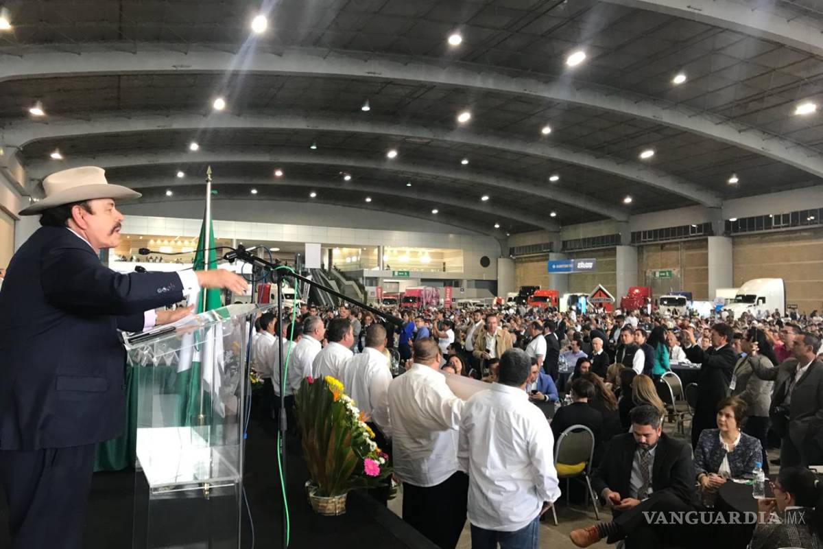 Armando Guadiana toma protesta a Integrantes de la Mesa Directiva de CONATRAM