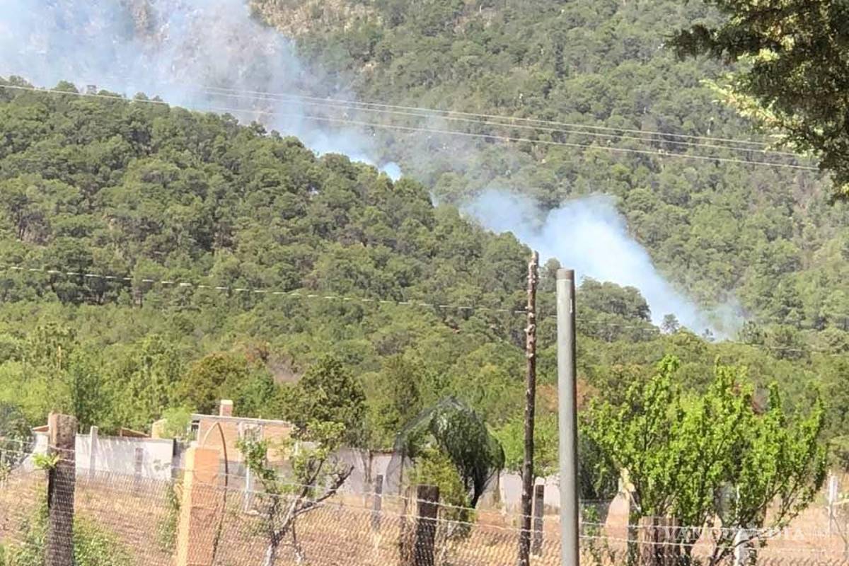 Reportan en redes incendio forestal en Los Lirios, Arteaga