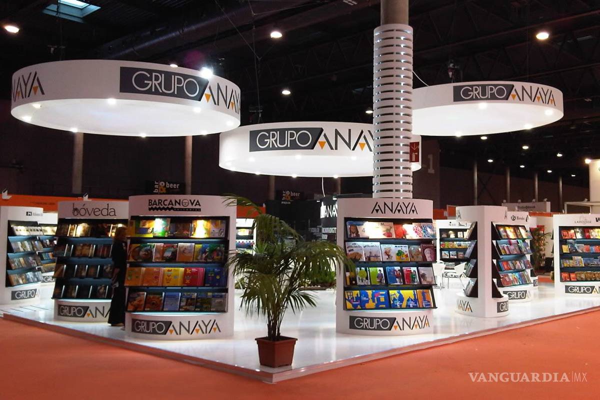 México otorga Águila Azteca a presidente de editorial española