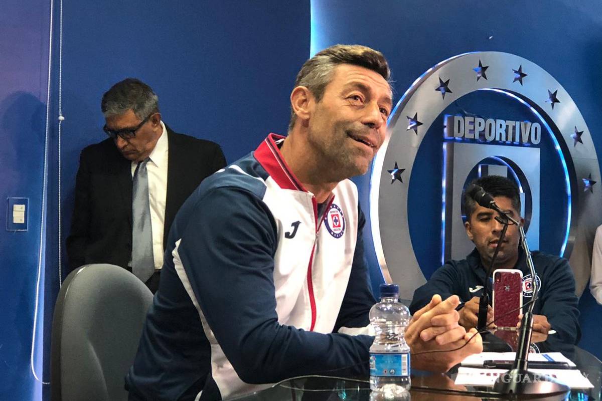 Caixinha está harto de las 'fake news' en México