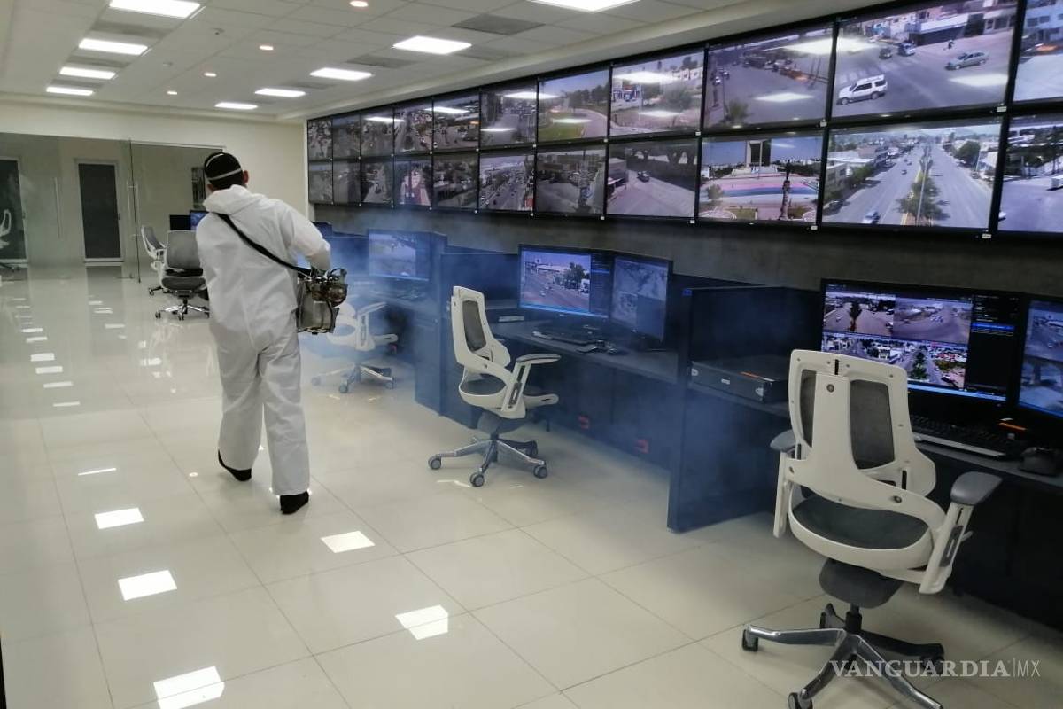 $!Salud Municipal de Torreón realiza labores de sanitización en colonias y dependencias