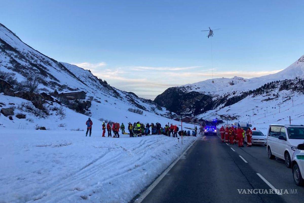 Localizan con vida a ocho de las 10 personas desaparecidas por avalancha en Austria