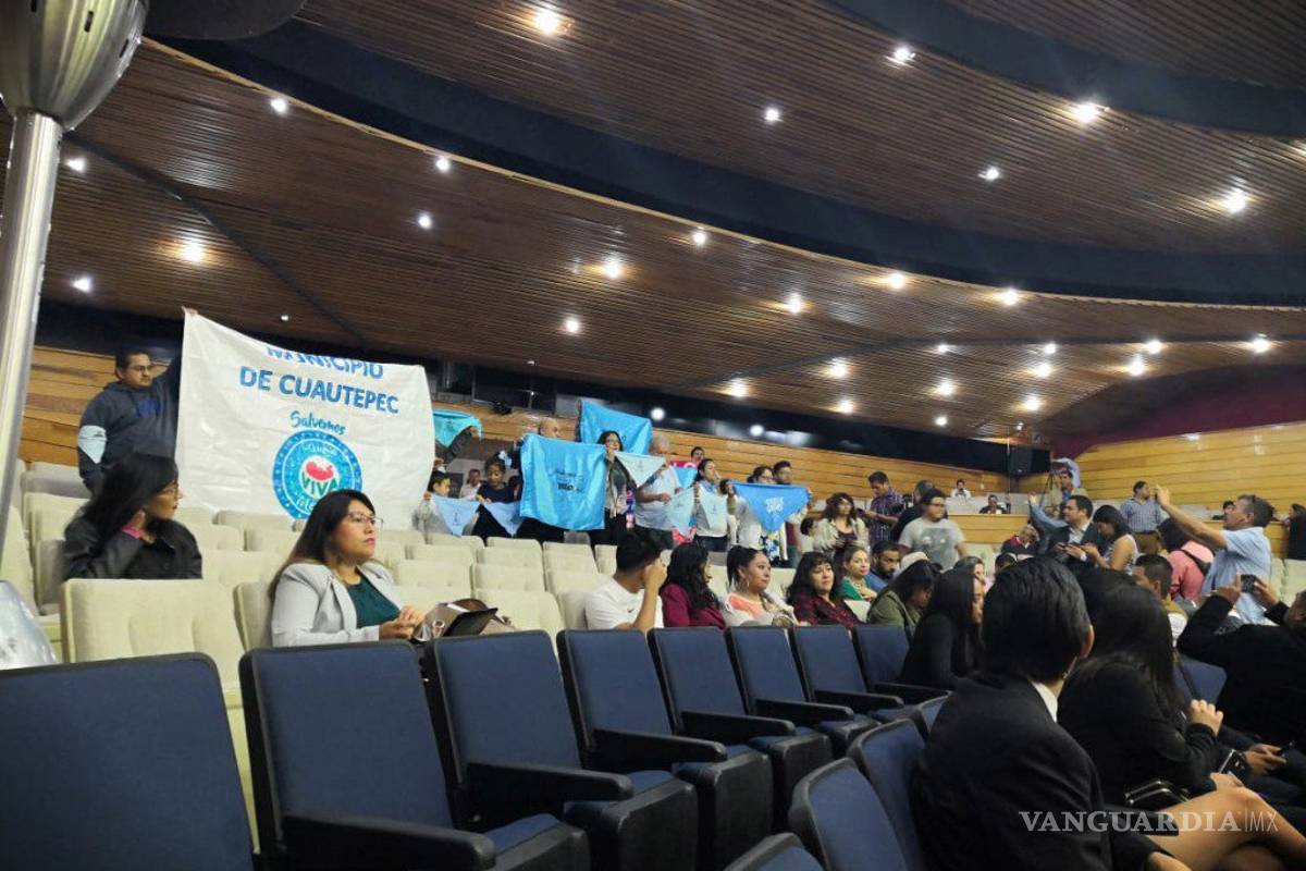 Congreso de Hidalgo promueve ley del aborto, entre protestas