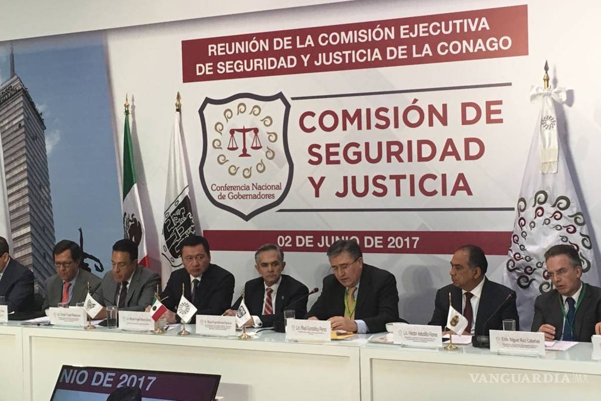 Plantean gobernadores acciones para frenar a ‘huachicoleros’