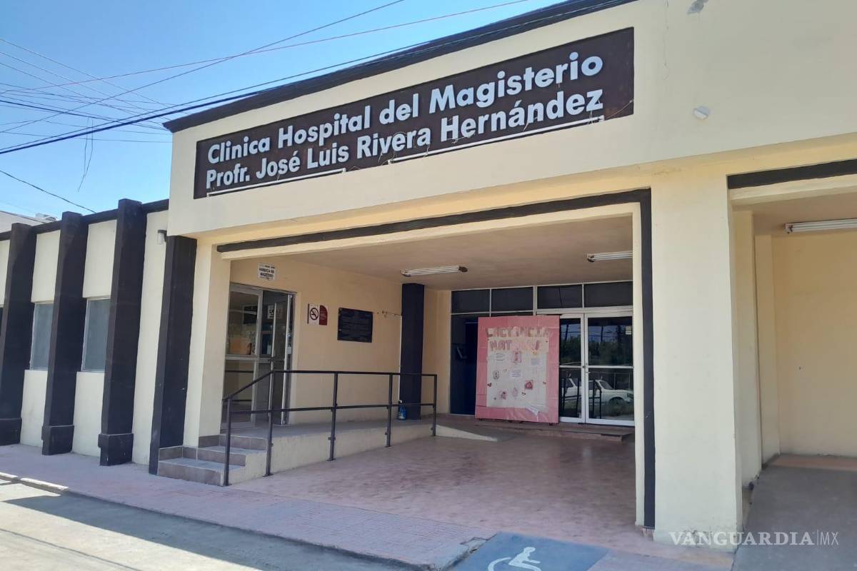 Continúa paro de labores en Clínica del Magisterio de Monclova; ya hubo despidos