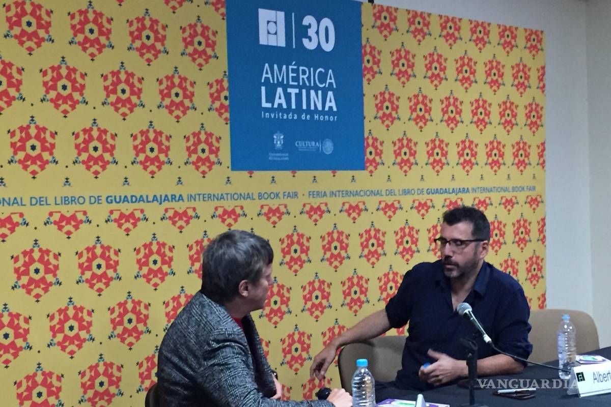 FIL Guadalajara 2016: Xavier Velasco y Alberto Fuguet presentan ‘Juntos y Solos’