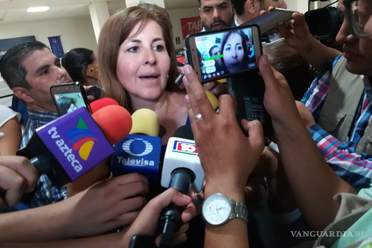 $!Pasajeros del vuelo Durango-CDMX tuvieron que saltar por hueco que se abrió del avión, revela sobreviviente