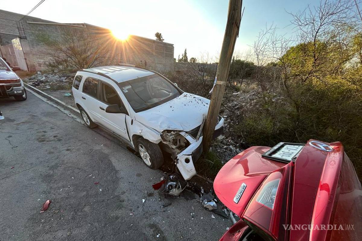 Conductor causa aparatoso accidente en Saltillo; se da a la fuga
