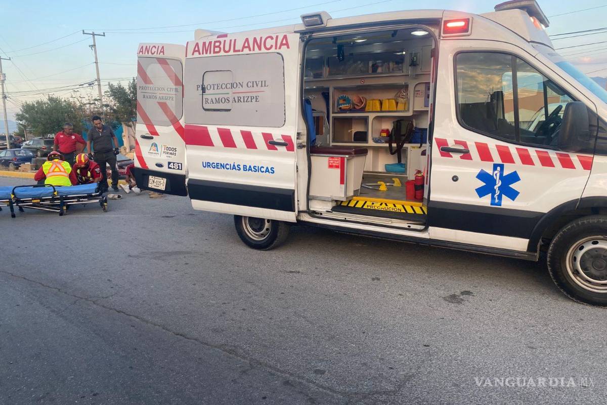 Dos menores resultan lesionados en accidente de motocicleta en la colonia Fidel Velázquez, en Ramos
