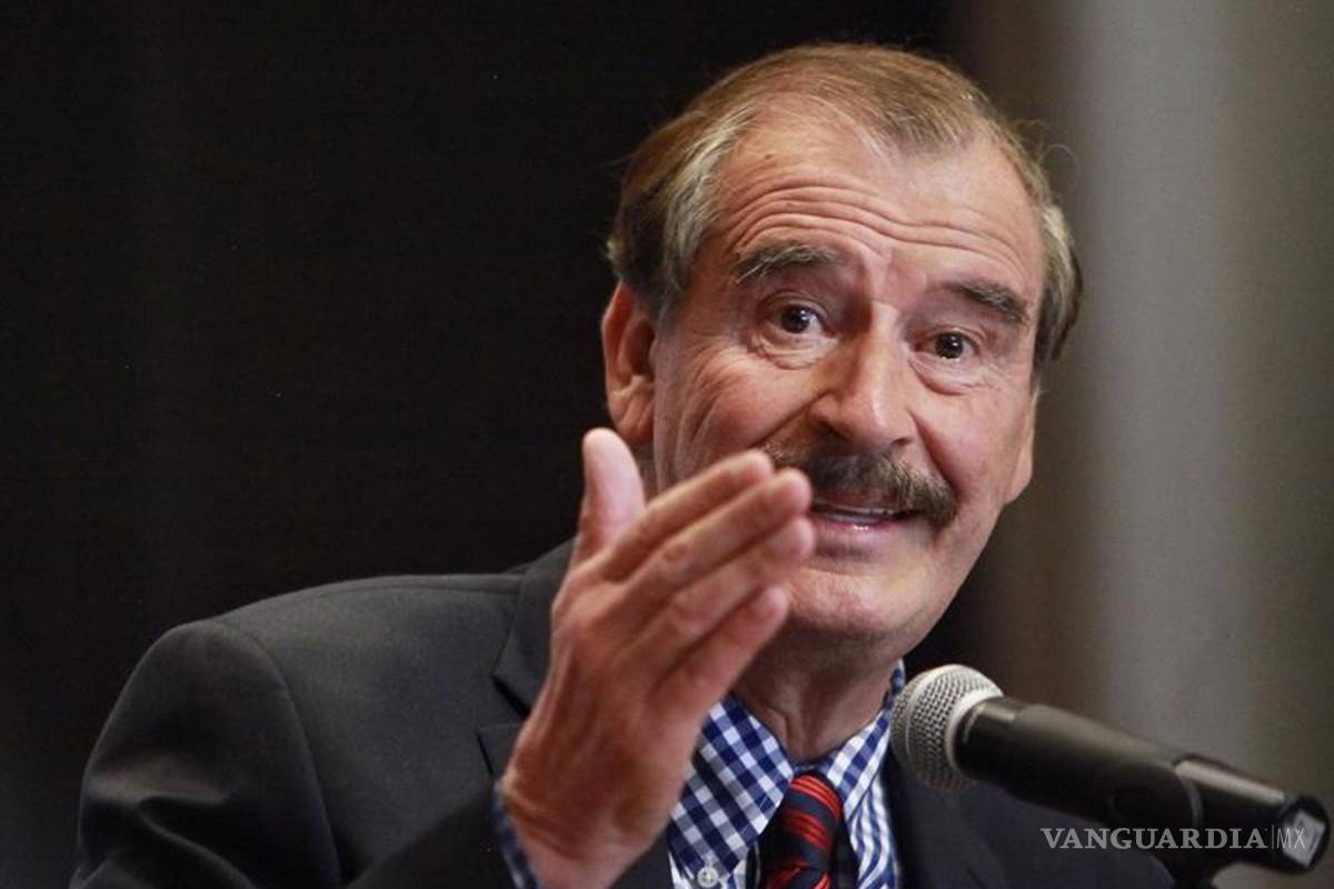 Se pelea Vicente Fox con ‘amlovers’ en Twitter; lanza tuits llenos de errores y dice que era un experimento social