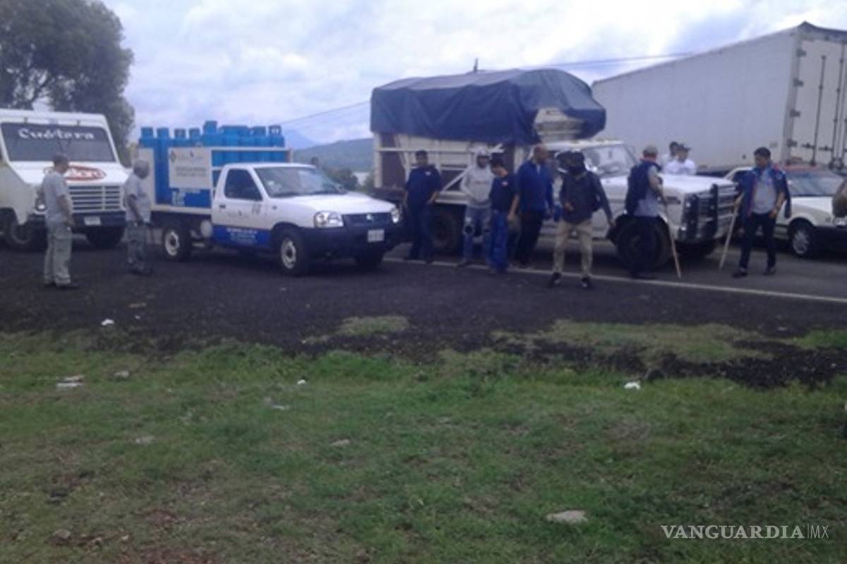 Bloqueos en Guerrero, Michoacán y Tabasco contra reforma educativa