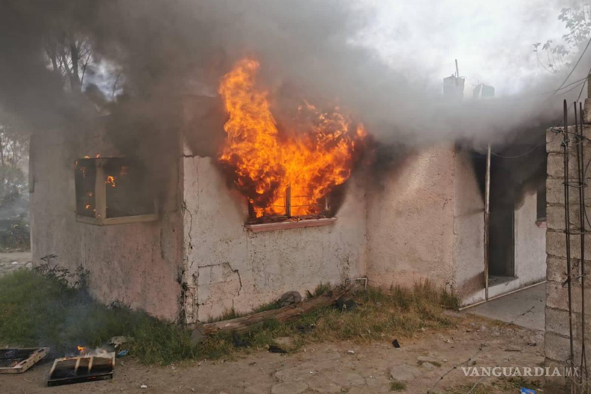 Monclova: hombre incendia la casa de ex pareja con sus hijos dentro; es detenido