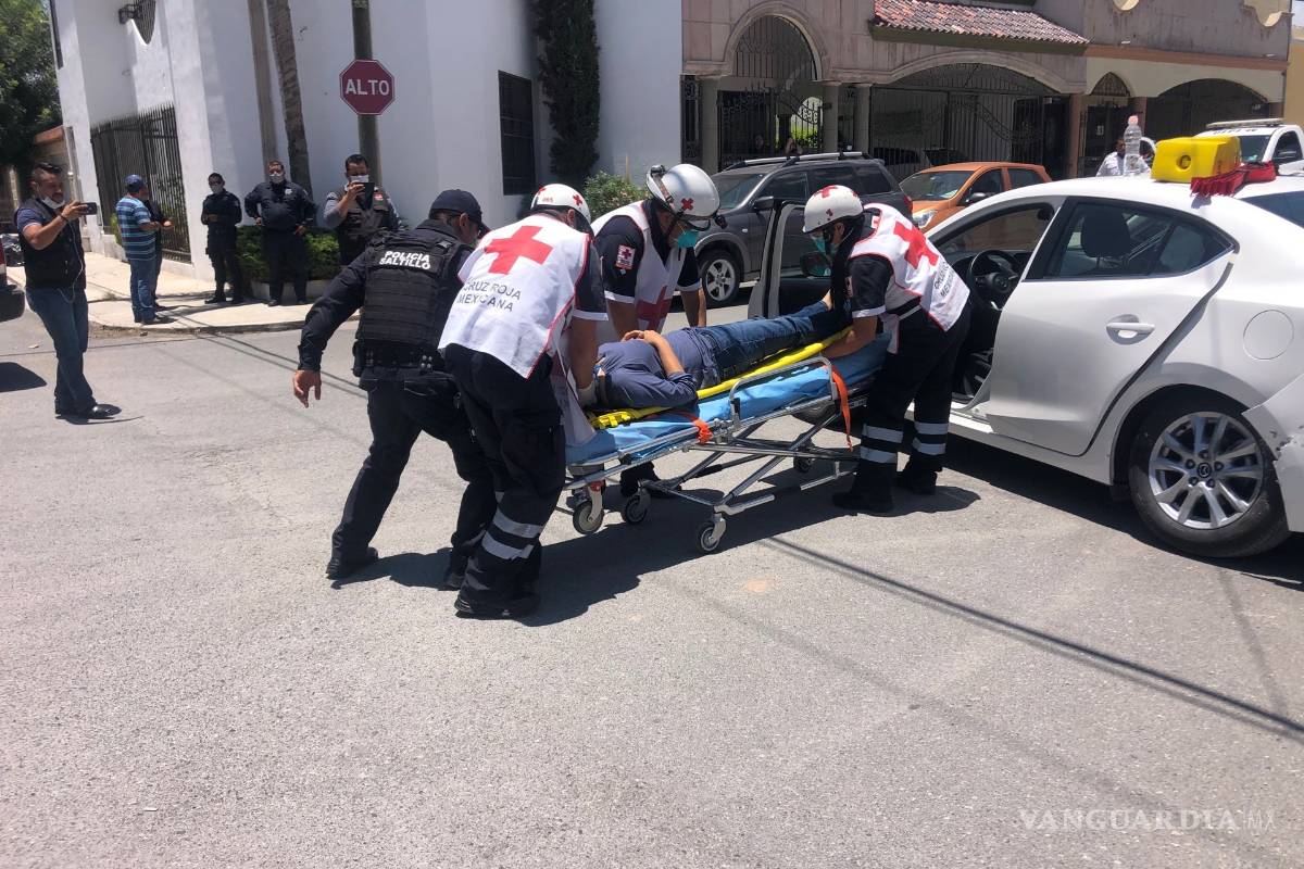 Choque en Saltillo deja una conductora lesionada