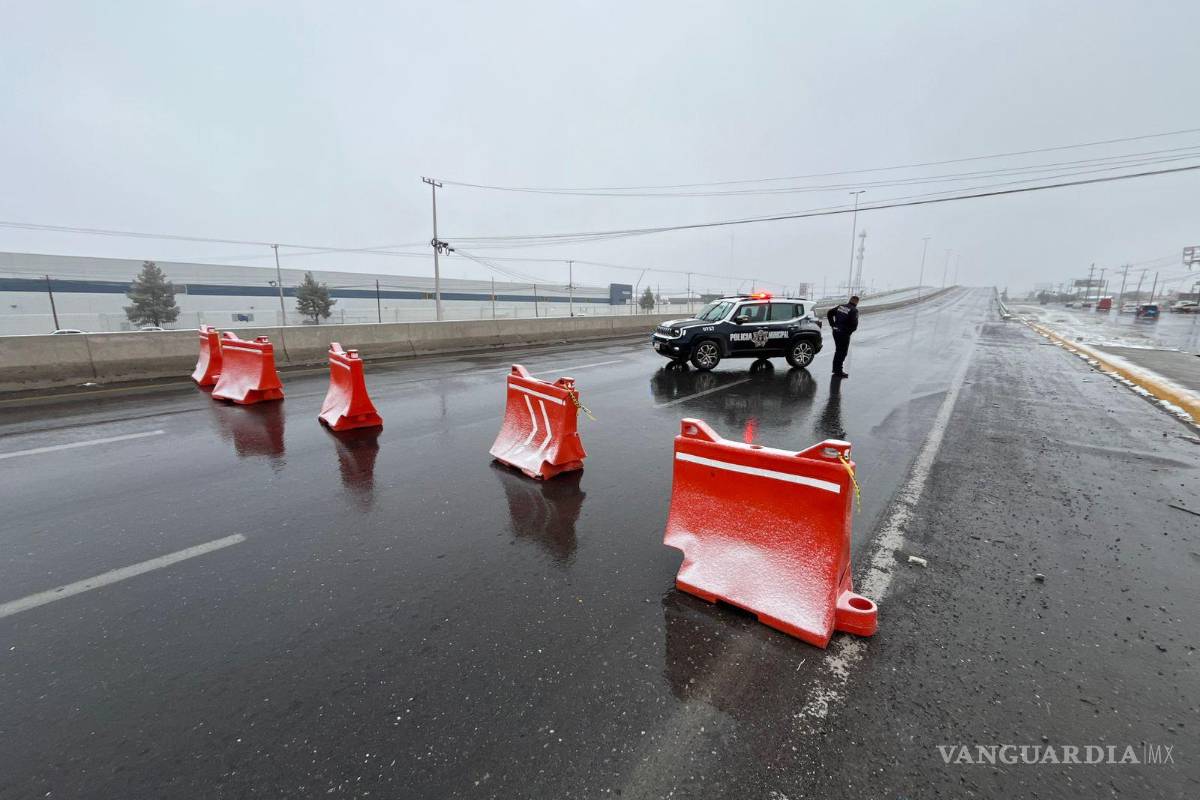 Reabren puente del Libramiento OFT en Arteaga tras congelamiento