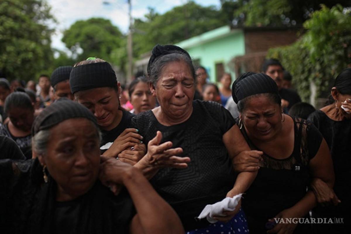 Cancela Oaxaca fiesta y desfile del Grito por el sismo