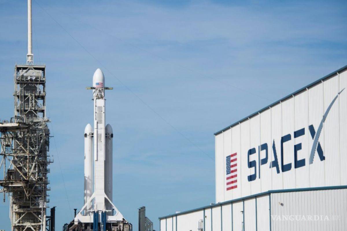 Planea SpaceX vender acciones por 400 mil mdd