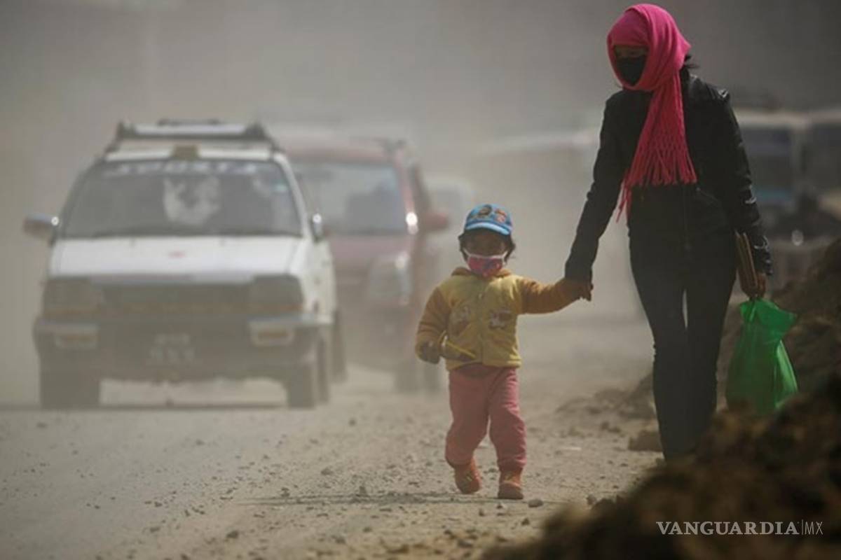La OMS lanza alerta; más de 1.7 millones de niños mueren al año por contaminación