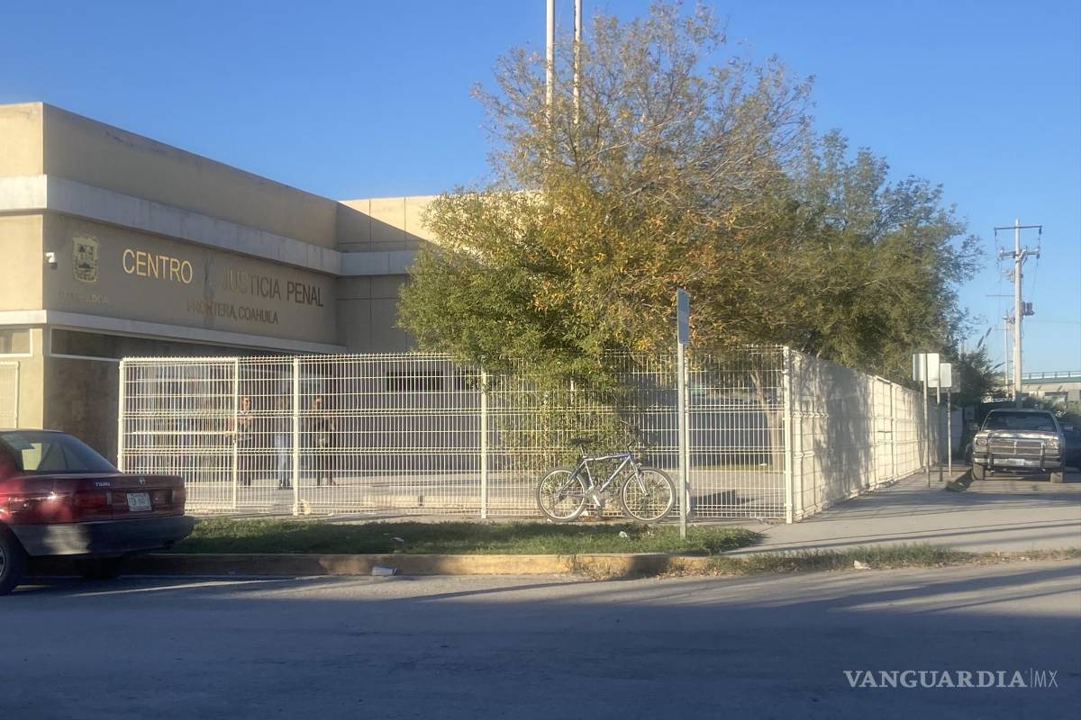 Yosmi murió estrangulada por su cliente, quien la colocó en una caja y la abandonó en un libramiento de Monclova