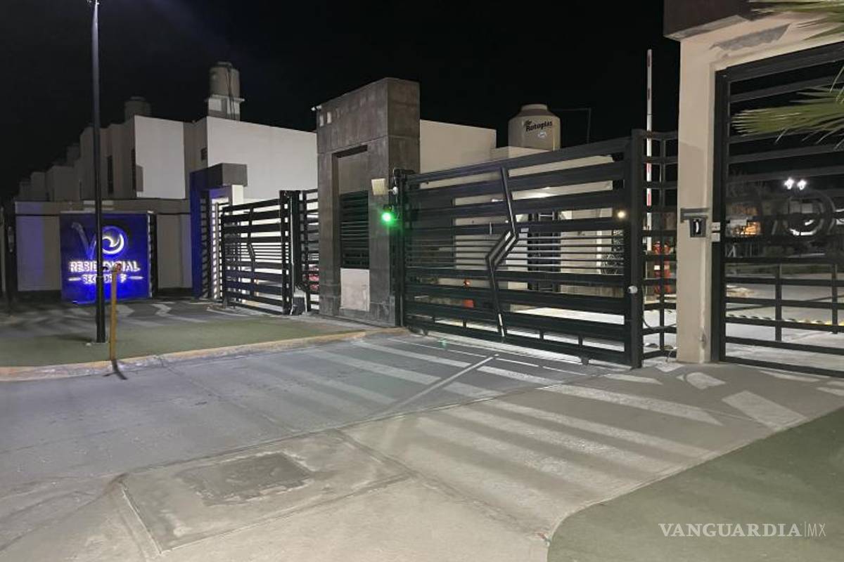 $!El fraccionamiento Valle Oriente, en Arteaga, fue el escenario del cateo donde se aseguraron más de 25 kilos de cocaína.