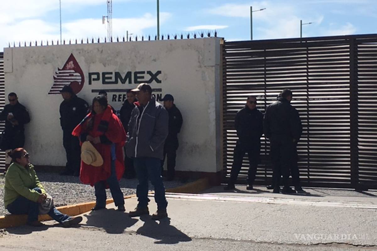 Toman instalaciones de Pemex en Chihuahua contra el ‘gasolinazo’