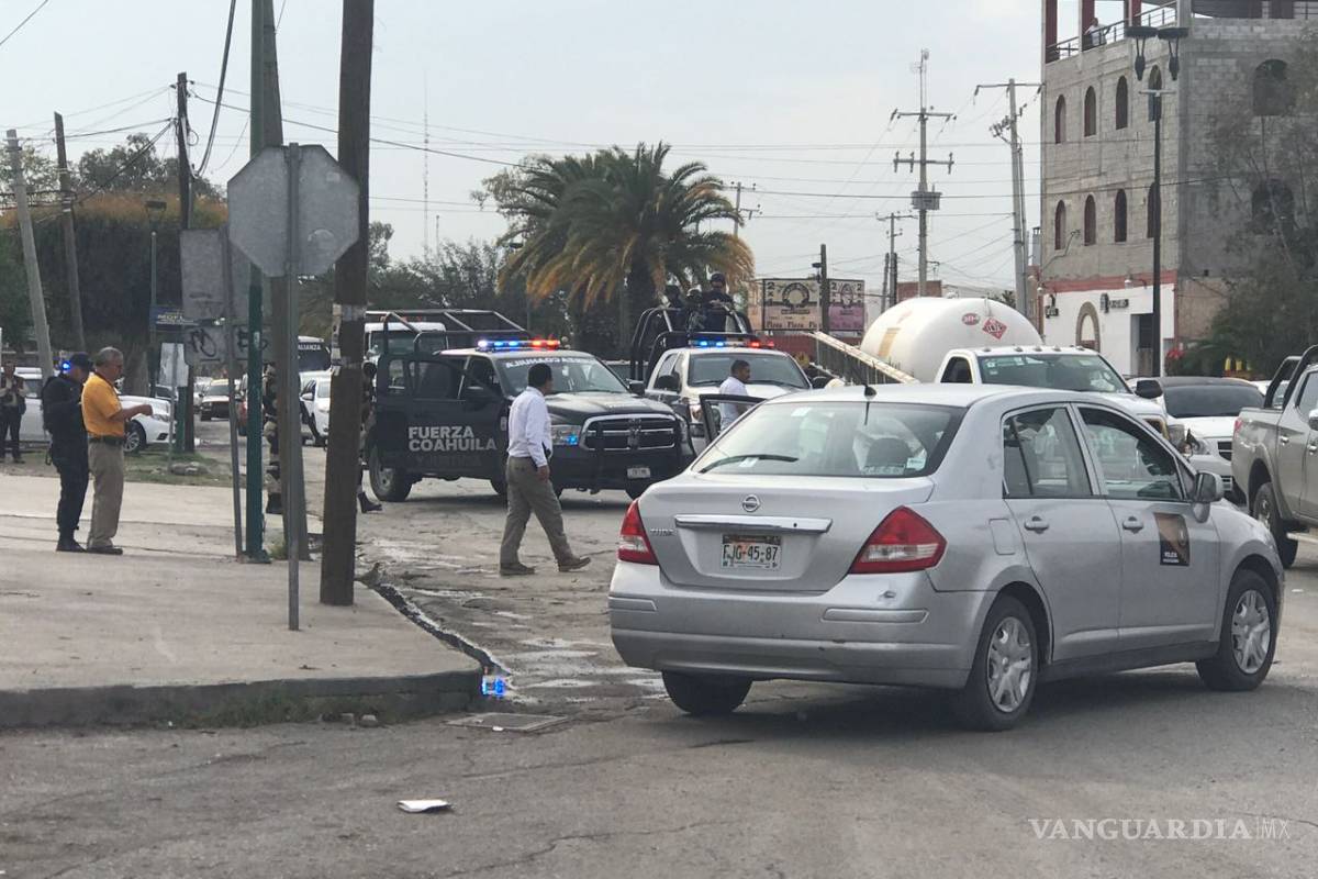 Tripulantes de camioneta disparan contra franelero en Torreón