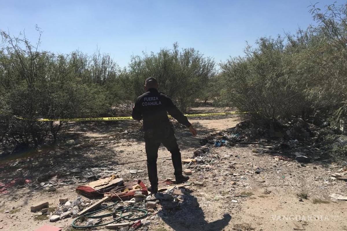 Feminicidio cimbra a Coahuila: asesina con machete a su novia y amarra a su suegra a un árbol