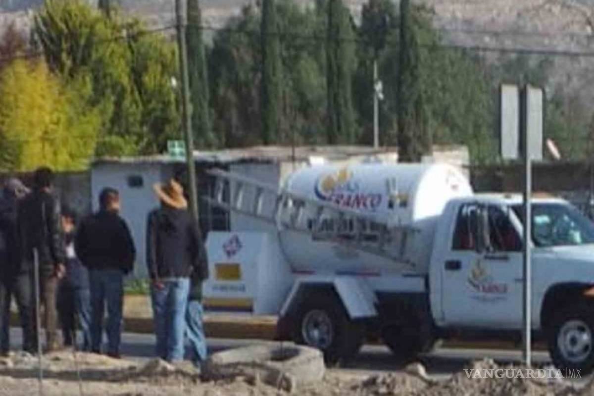 $!Se enfrentan huachicoleros contra gaseros en Edomex