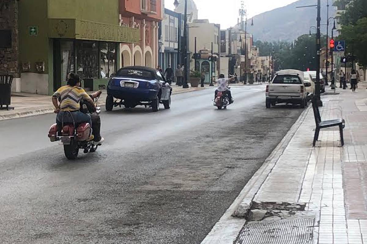 Centro de Saltillo sin mucha afluencia en primer domingo de reactivación