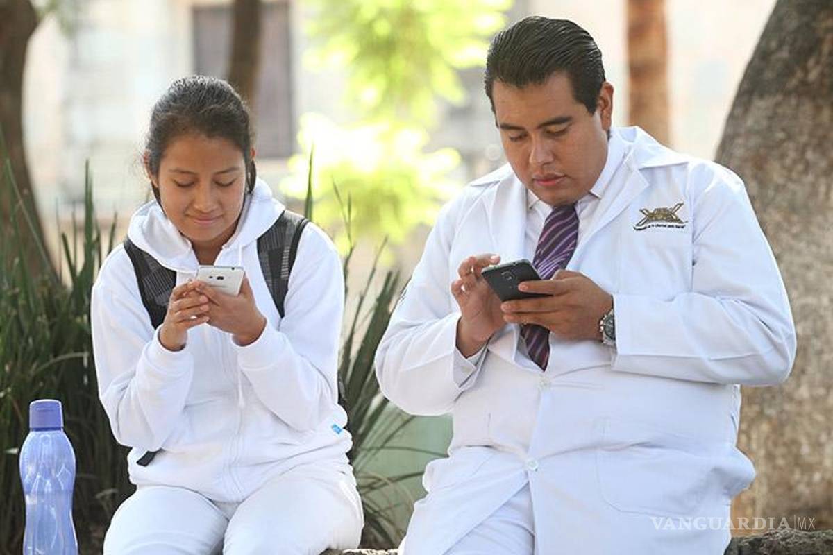 La indignante razón por la que quieren prohibir la venta de celulares usados en CDMX