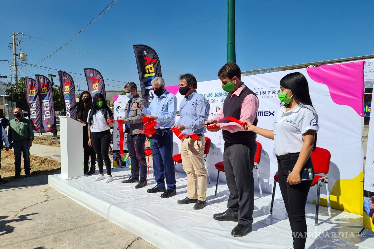 Inaugura Canacintra primer punto de acceso a internet gratuito en colonia de Torreón