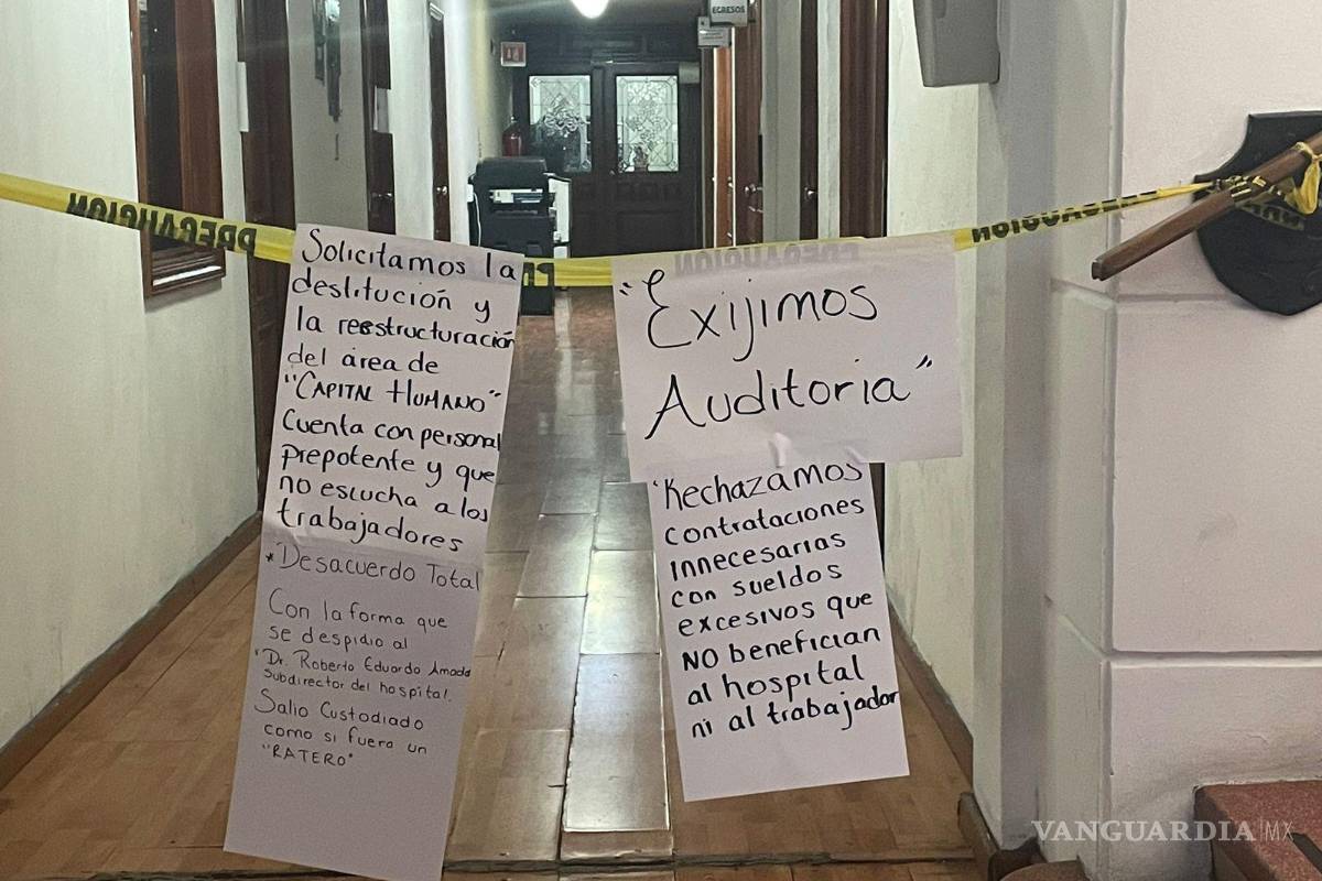 Saltillo: protesta personal del HU por medicamentos caducados, puestos sobrepagados y despido de subdirector