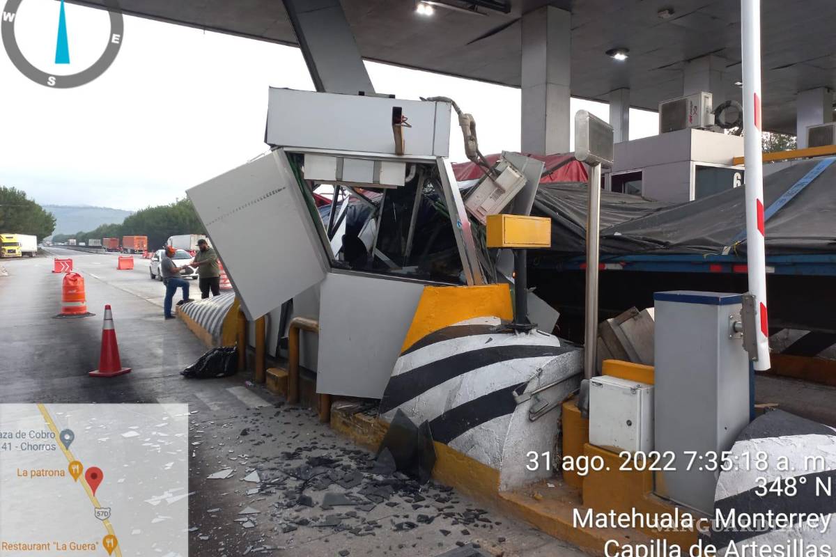 Doble accidente en la Carretera Saltillo-Matehuala bloquea la circulación