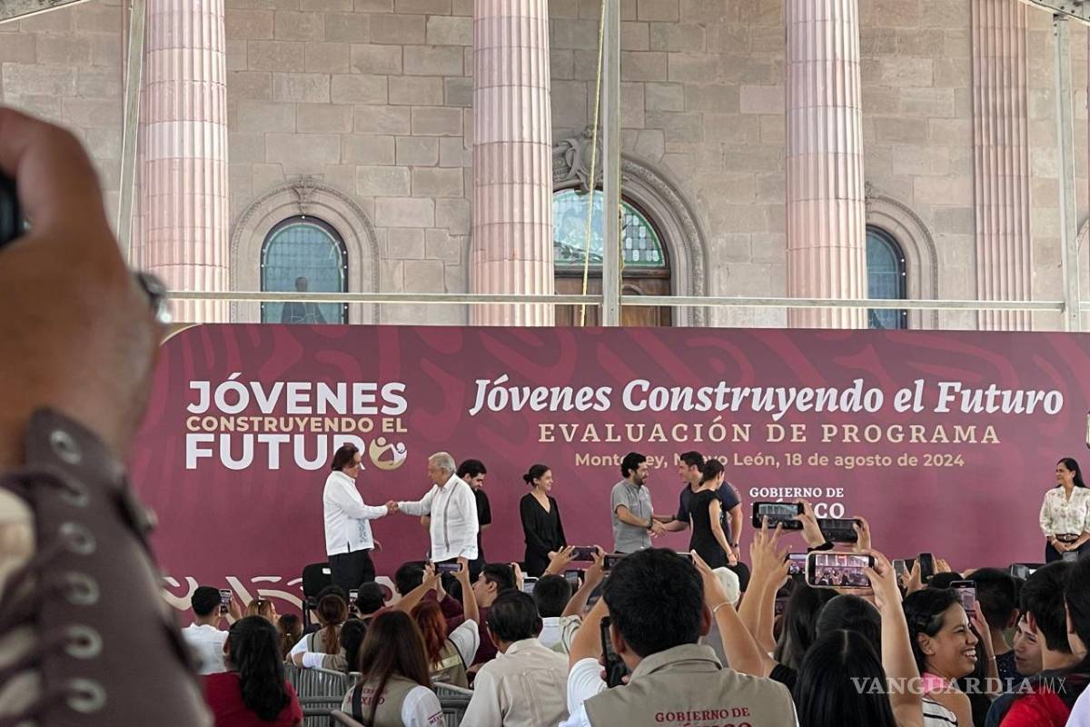 Refrenda Claudia Sheinbaum proyecto de tren de pasajeros CDMX-Nuevo Laredo y apoyo para Nuevo León