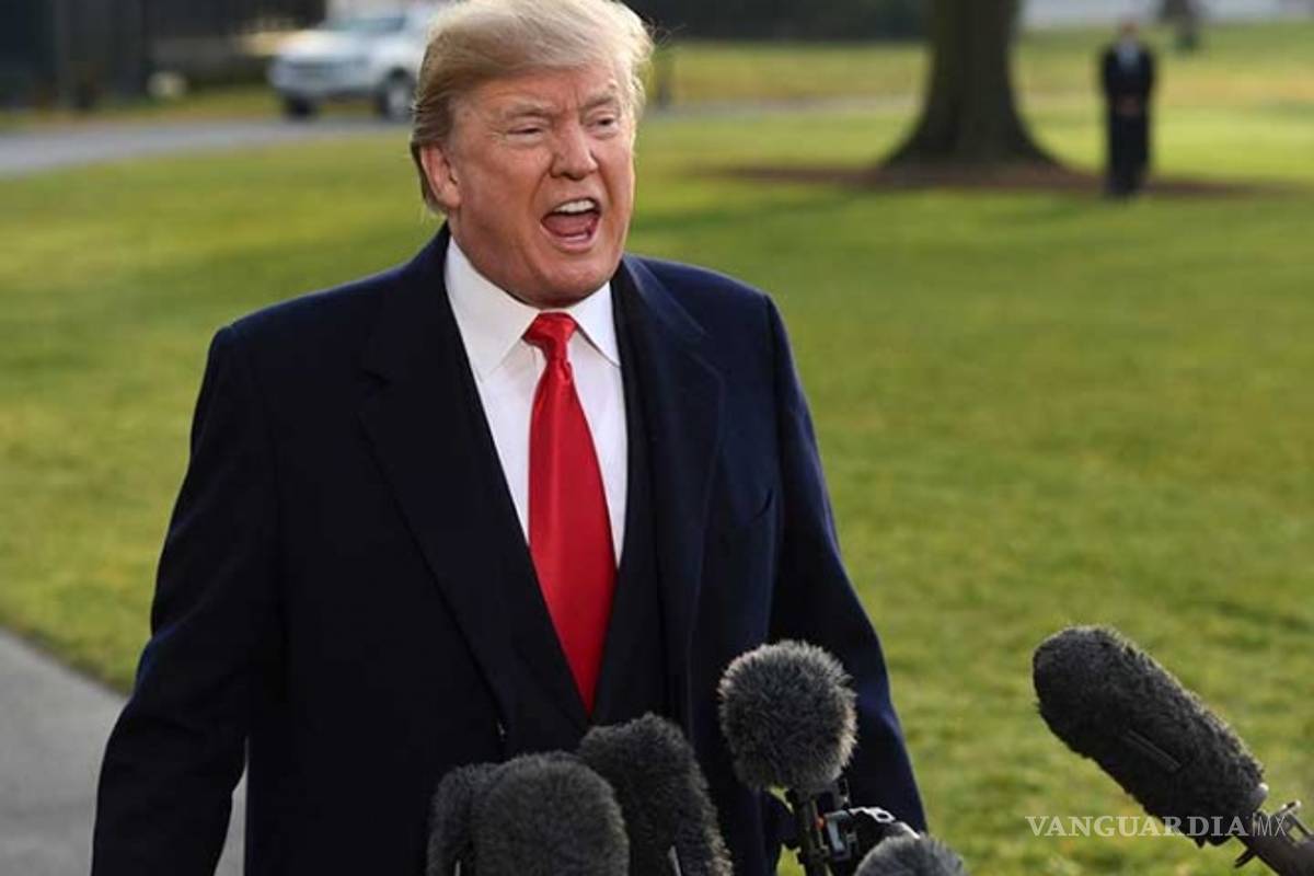 Trump insinúa que FBI favoreció a Clinton: 'mintió muchas veces y no pasó nada